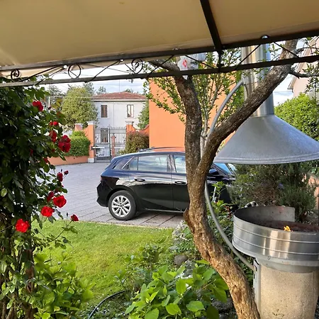 Dependance Petri Uzzano